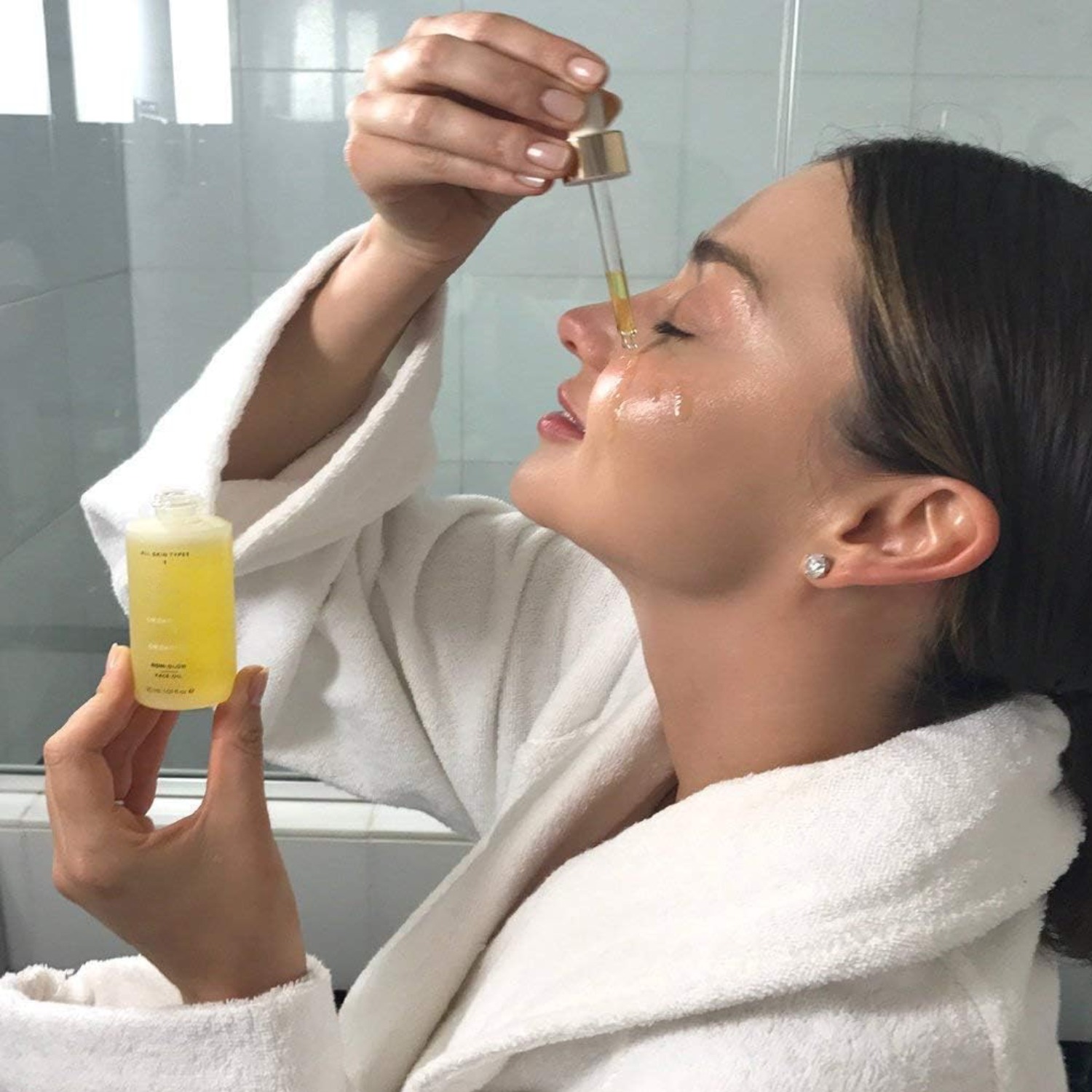 EternaGlow Facial Oil Elixir - Image 2